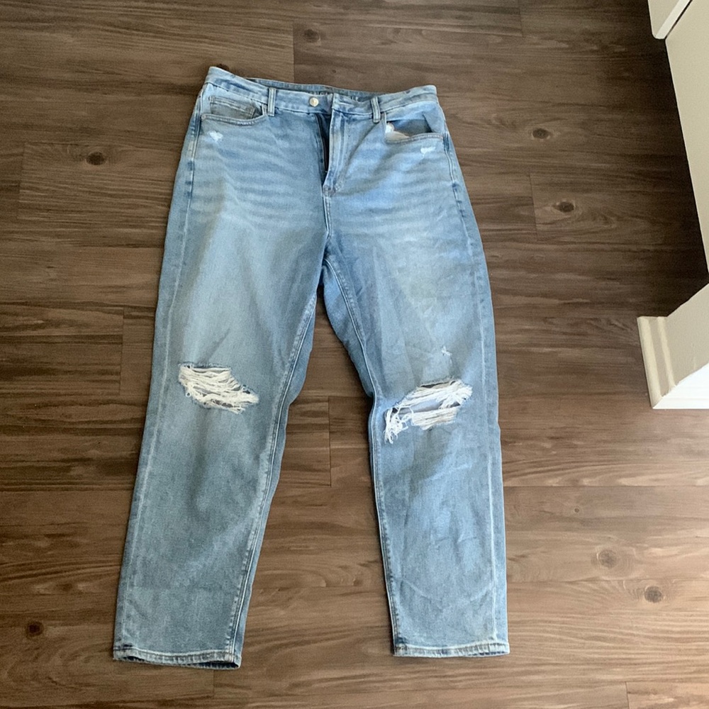 AE mom jeans 12 regular perfect condition